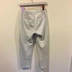 Ann Taylor Pants - NWT Ann Taylor gray sweatpants joggers Ann Taylor Pants - NWT Ann Taylor gray sweatpants joggers